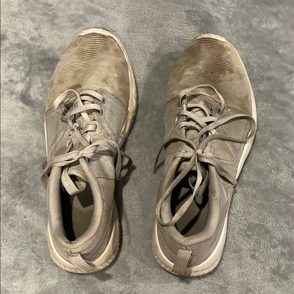 Men's Gray Athletic Shoes